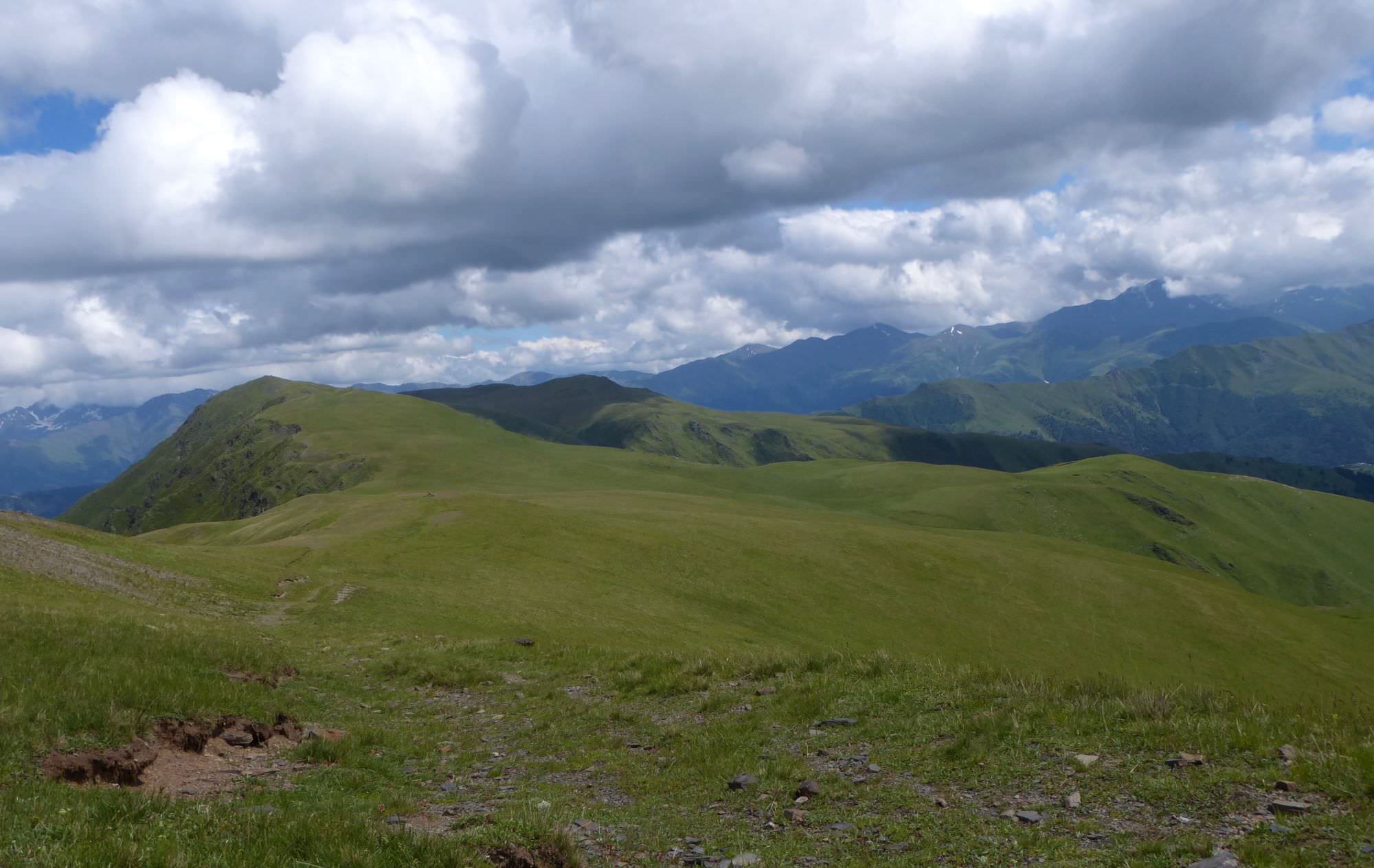 Meadows at the top of Pirikita range