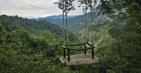 Hike to Toba and Oniore waterfalls