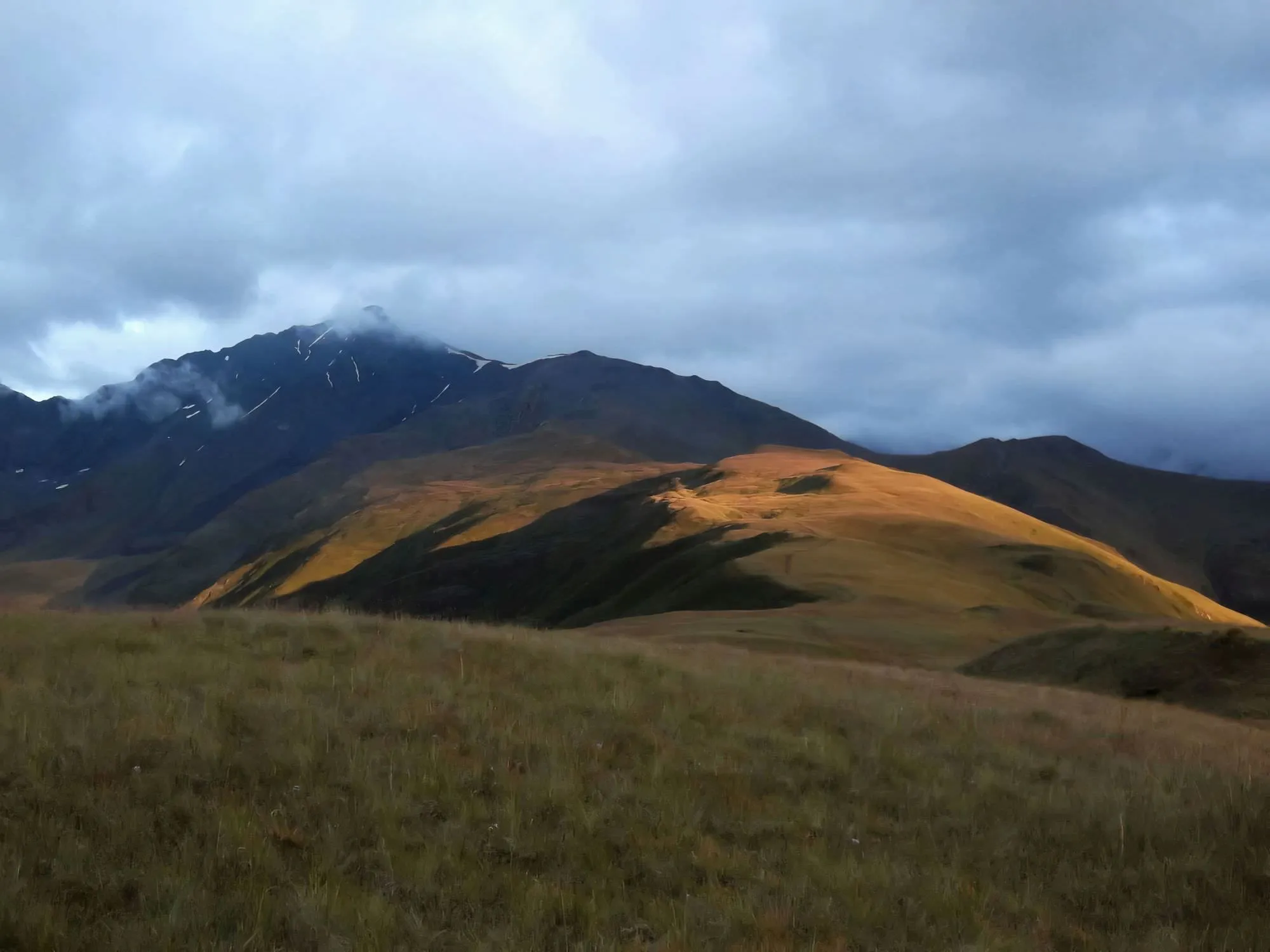 On the Khidotani ridge